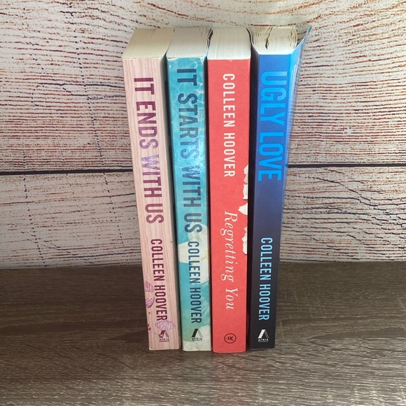 EUC Bundle of 4 Books By Colleen Hoover - Picture 2 of 4